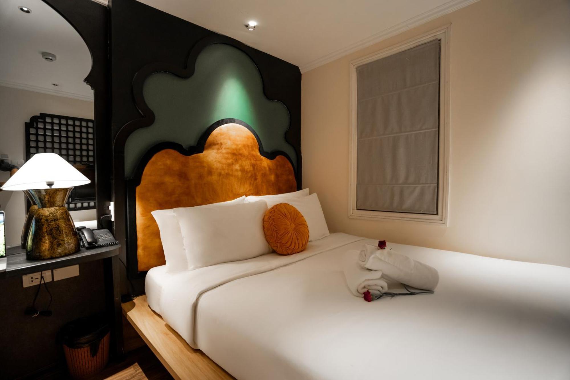 Hanoi Center Silk Classic Hotel & Travel Bagian luar foto
