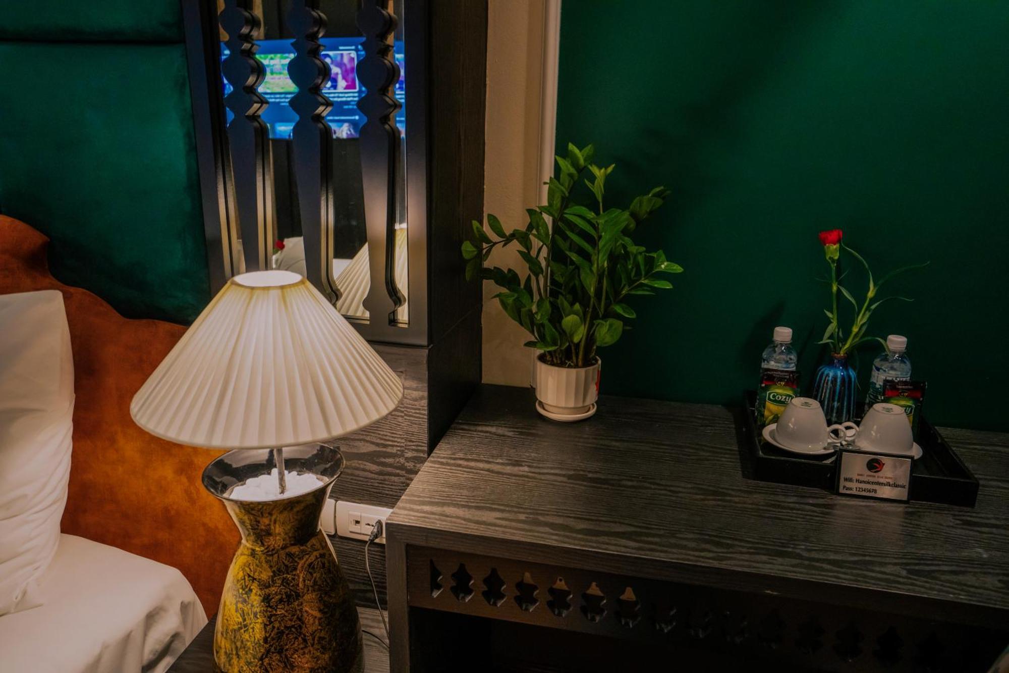 Hanoi Center Silk Classic Hotel & Travel Bagian luar foto