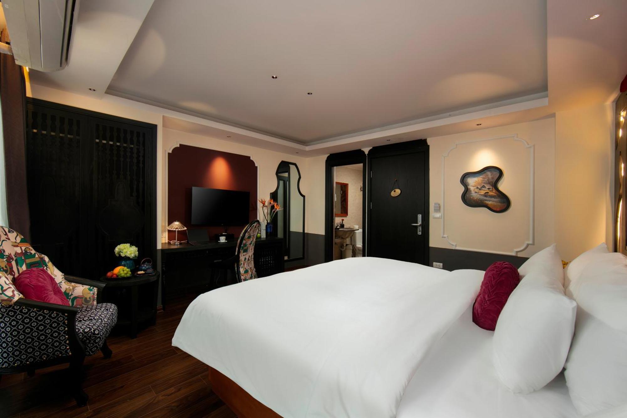 Hanoi Center Silk Classic Hotel & Travel Bagian luar foto