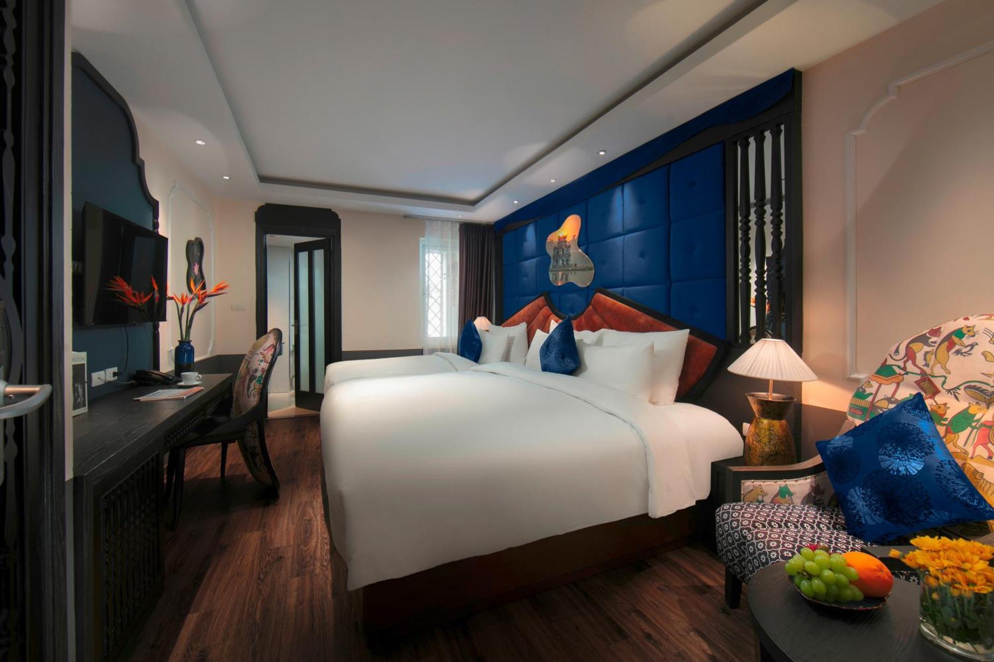 Hanoi Center Silk Classic Hotel & Travel Bagian luar foto
